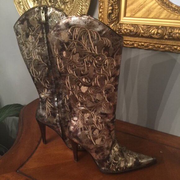 Vintage Style Gold Knee Length Leather Dress Boot - Picture 2 of 16